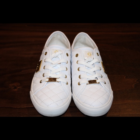 Women’s white G by Guess backer sneakers - Picture 3 of 3